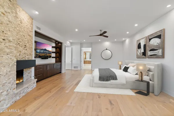 $5,350,000 | 5724 North Echo Canyon Drive, Phoenix, AZ 85018