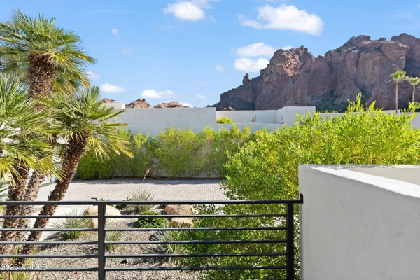 $5,350,000 | 5724 North Echo Canyon Drive, Phoenix, AZ 85018