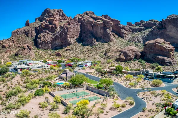 $5,350,000 | 5724 North Echo Canyon Drive, Phoenix, AZ 85018