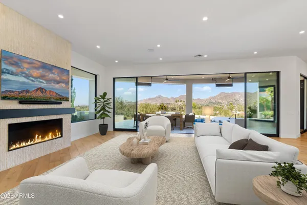 $5,350,000 | 5724 North Echo Canyon Drive, Phoenix, AZ 85018