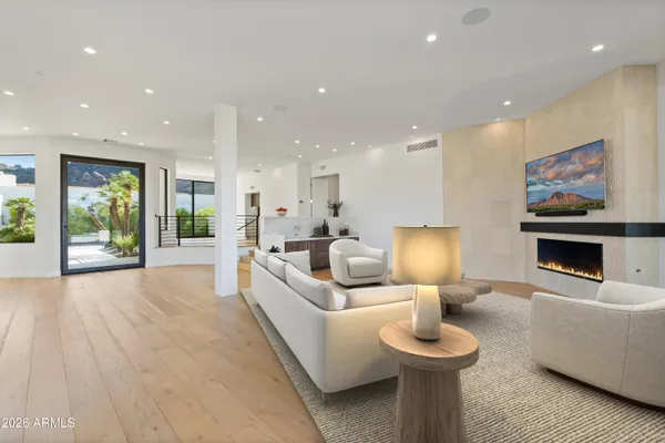 $5,350,000 | 5724 North Echo Canyon Drive, Phoenix, AZ 85018