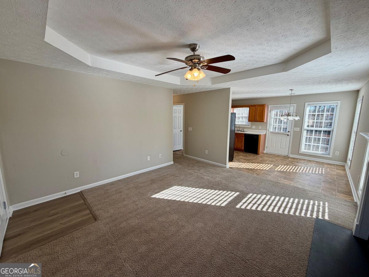 209 Hunt Club Circle Temple, GA 30179 - Photo 4 of 16