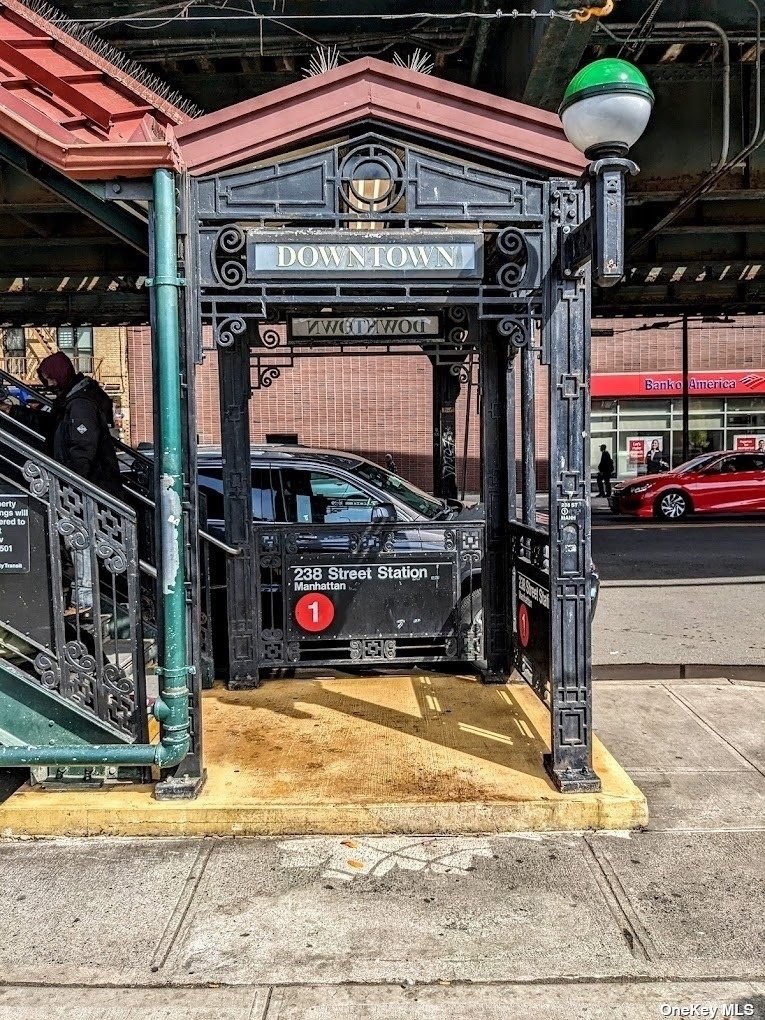 3846 A Bailey Avenue Bronx, NY 10463 - Photo 3 of 6