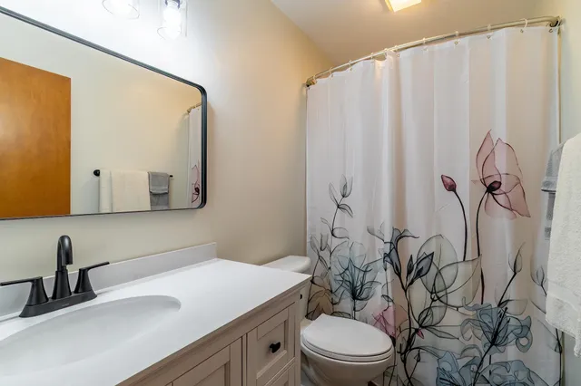 $174,900 | 700 Apple Hill Way, Angola, IN 46703