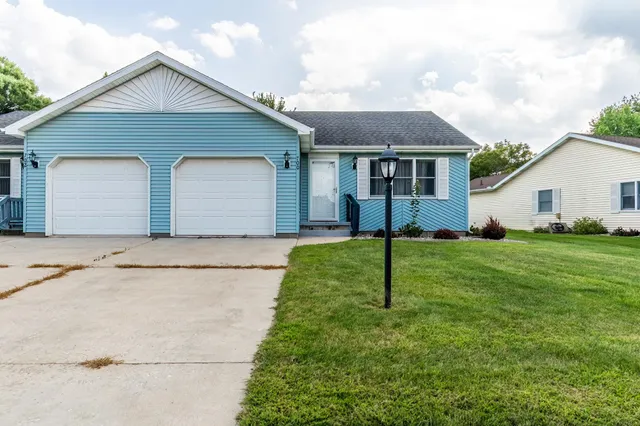 $174,900 | 700 Apple Hill Way, Angola, IN 46703