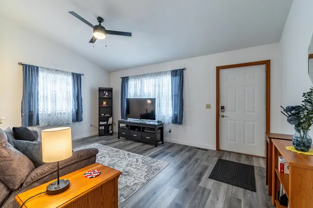 $174,900 | 700 Apple Hill Way, Angola, IN 46703