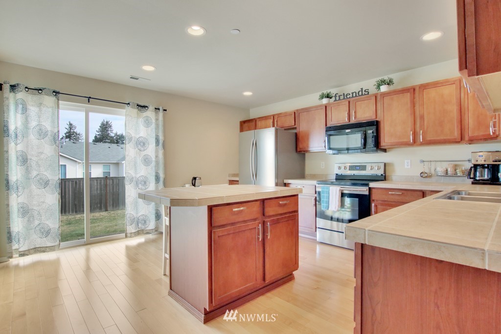 1359 Foreman Road DuPont, WA 98327 - Photo 6 of 24