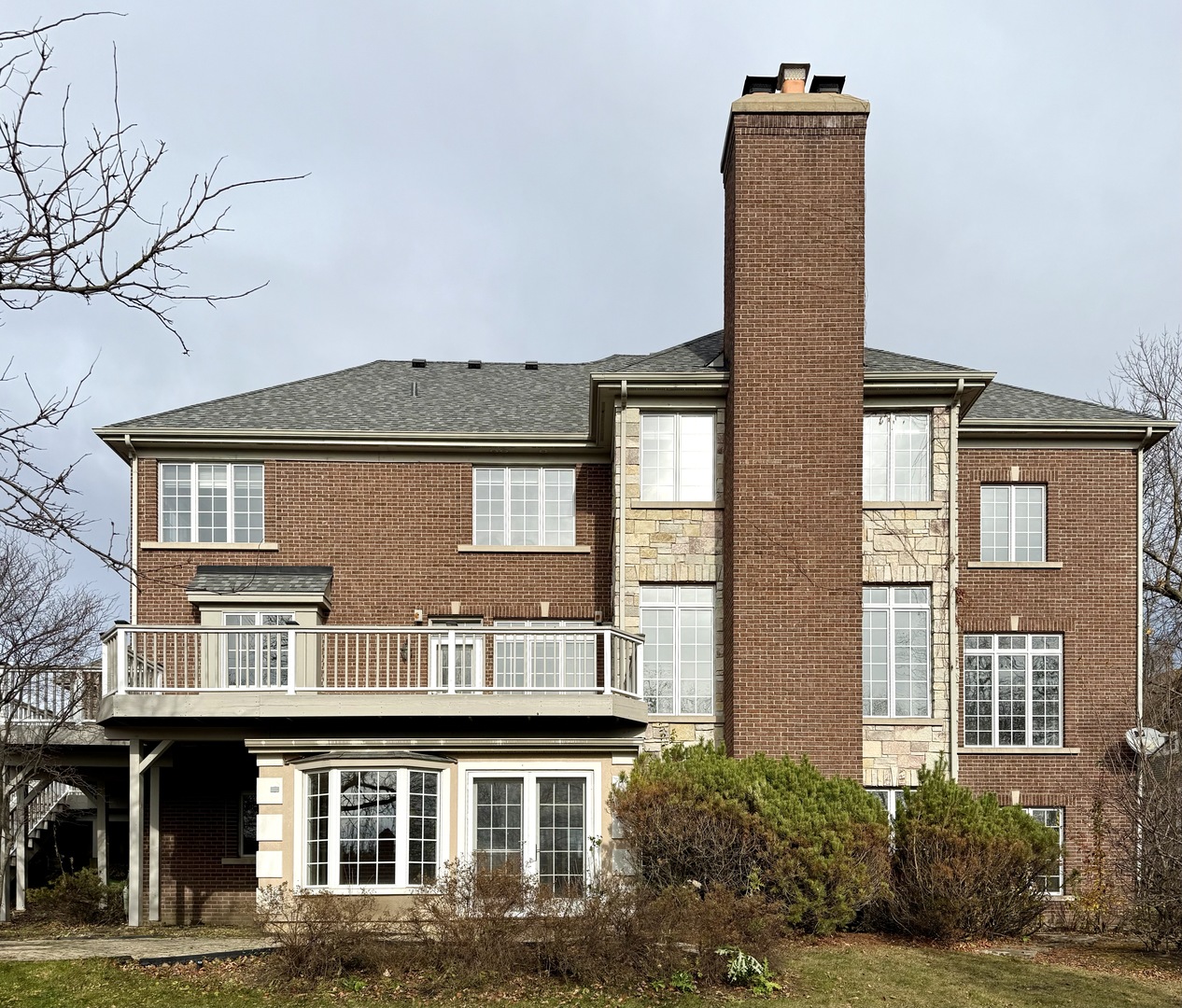 22206 North Prairie Lane Kildeer, IL 60047 - Photo 34 of 34 a front view of a building with garden