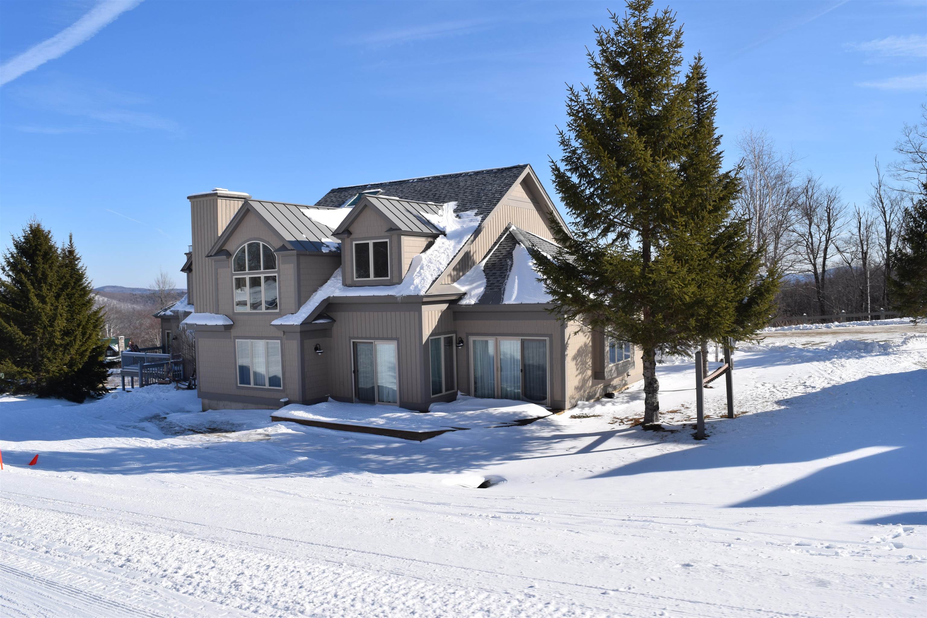 75 Alpine Way, Unit C2 Ludlow, VT 05149 - Photo 1 of 30 Gallery Image 1