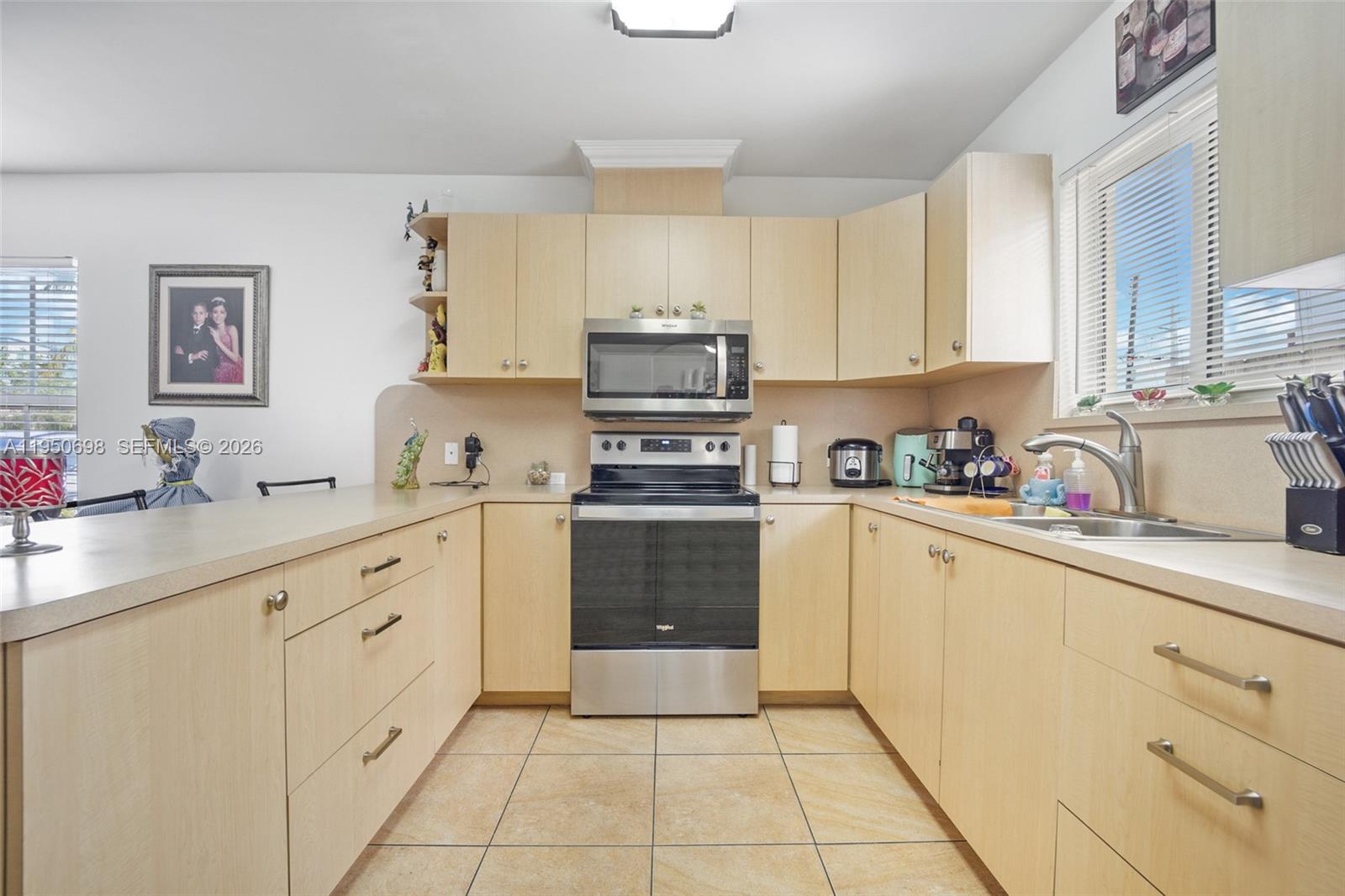 2930 Southwest 11th Street Miami, FL 33135 - Photo 7 of 17