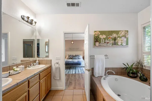 $1,295,000 | 20 Ashland Drive, Novato, CA 94949