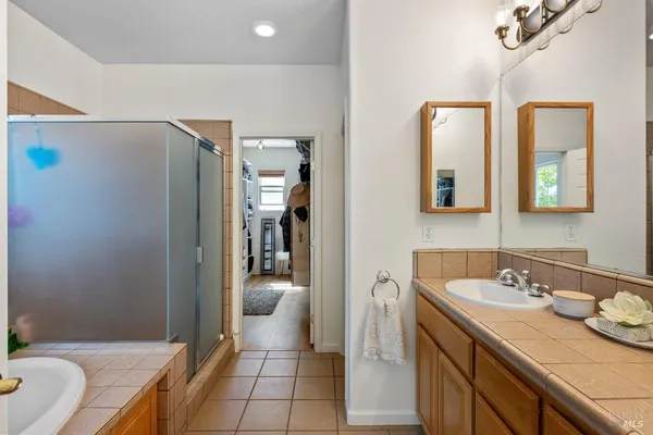 $1,295,000 | 20 Ashland Drive, Novato, CA 94949