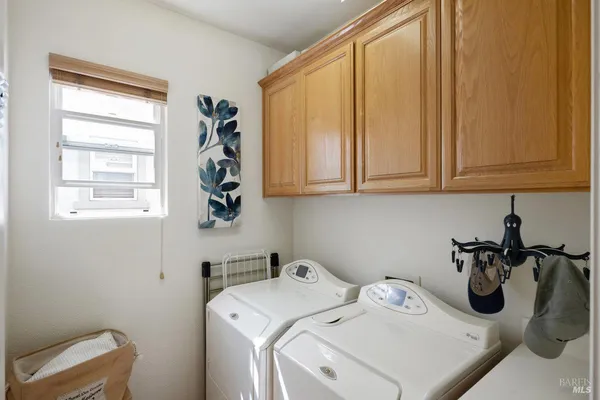 $1,295,000 | 20 Ashland Drive, Novato, CA 94949