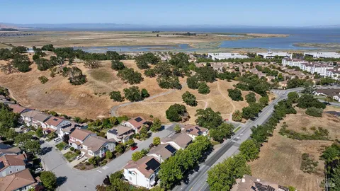 $1,295,000 | 20 Ashland Drive, Novato, CA 94949