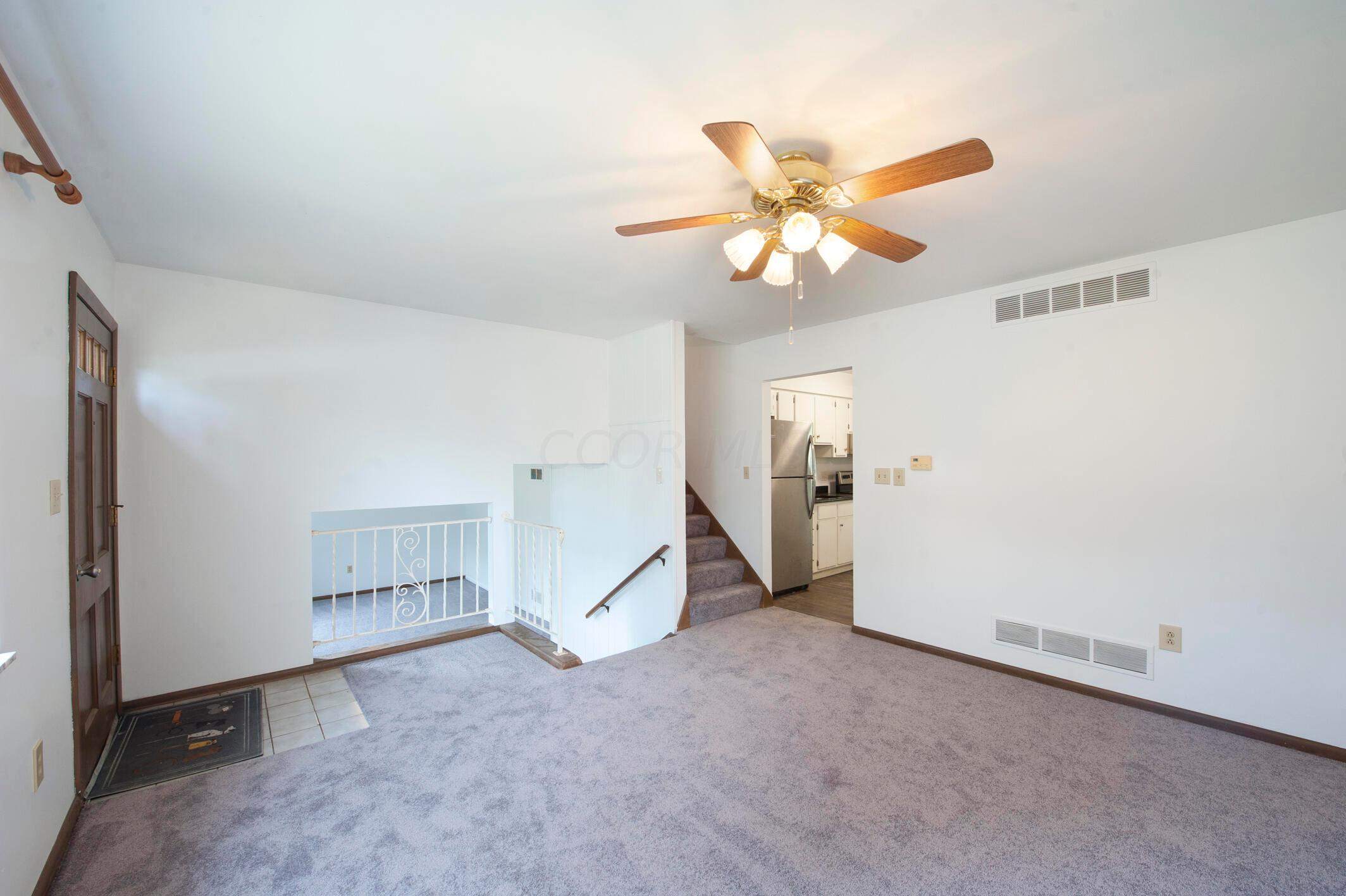 3391 Dempsey Road Westerville, OH 43081 - Photo 4 of 24 DSC_8222