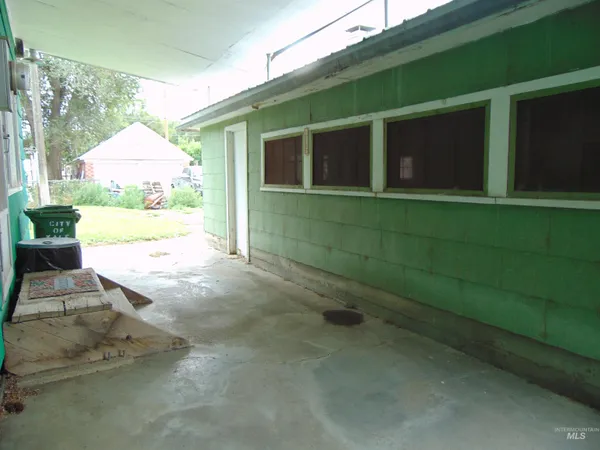 $160,000 | 233 Glenn Street South, Vale, OR 97918