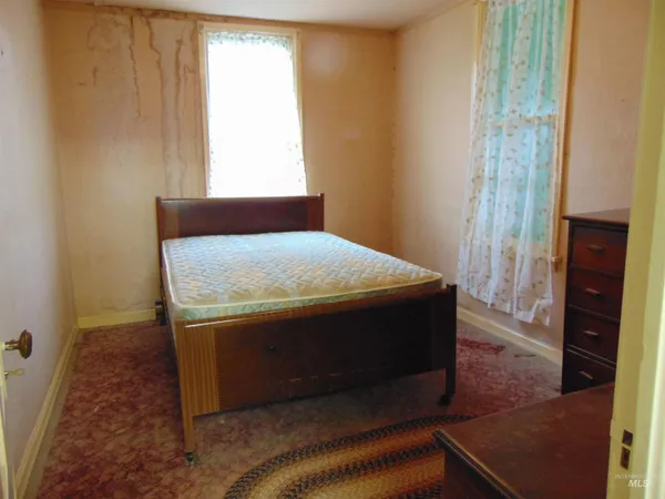 $160,000 | 233 Glenn Street South, Vale, OR 97918