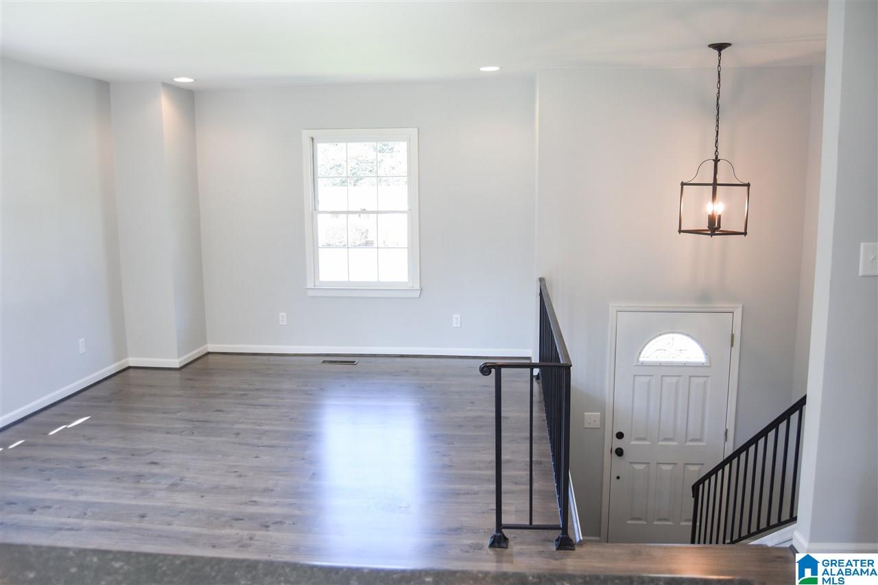 16 Crestview Drive Weaver, AL 36277 - Photo 8 of 39