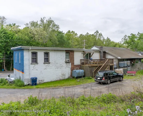 a view of a cars parking area