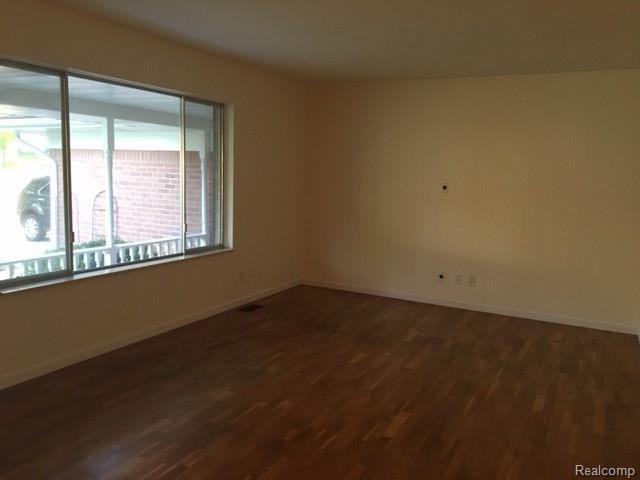 722 Huntington Road Grand Blanc, MI 48439 - Photo 13 of 24 IMG_1428.JPG