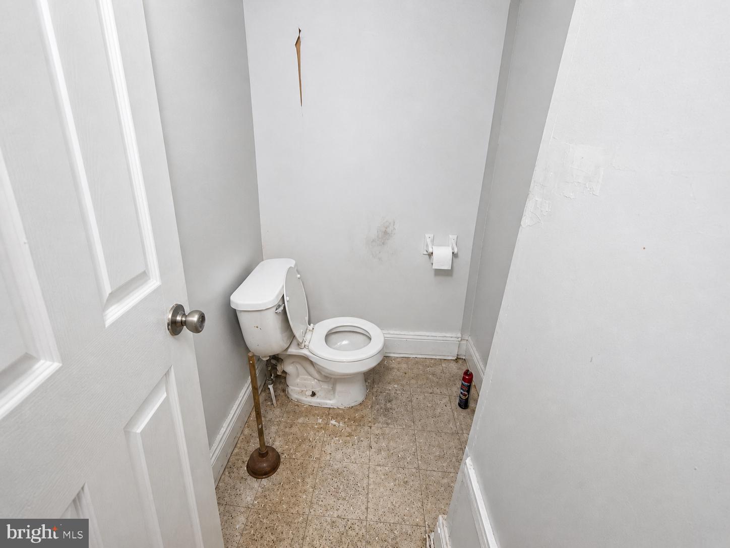 1636 North Washington Street Baltimore, MD 21213 - Photo 10 of 17