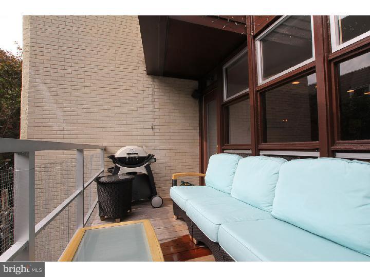 1728 Addison Street Philadelphia, PA 19146 - Photo 20 of 25 Deck