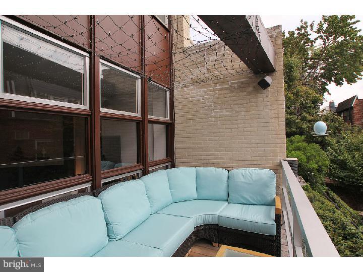 1728 Addison Street Philadelphia, PA 19146 - Photo 4 of 25 Deck
