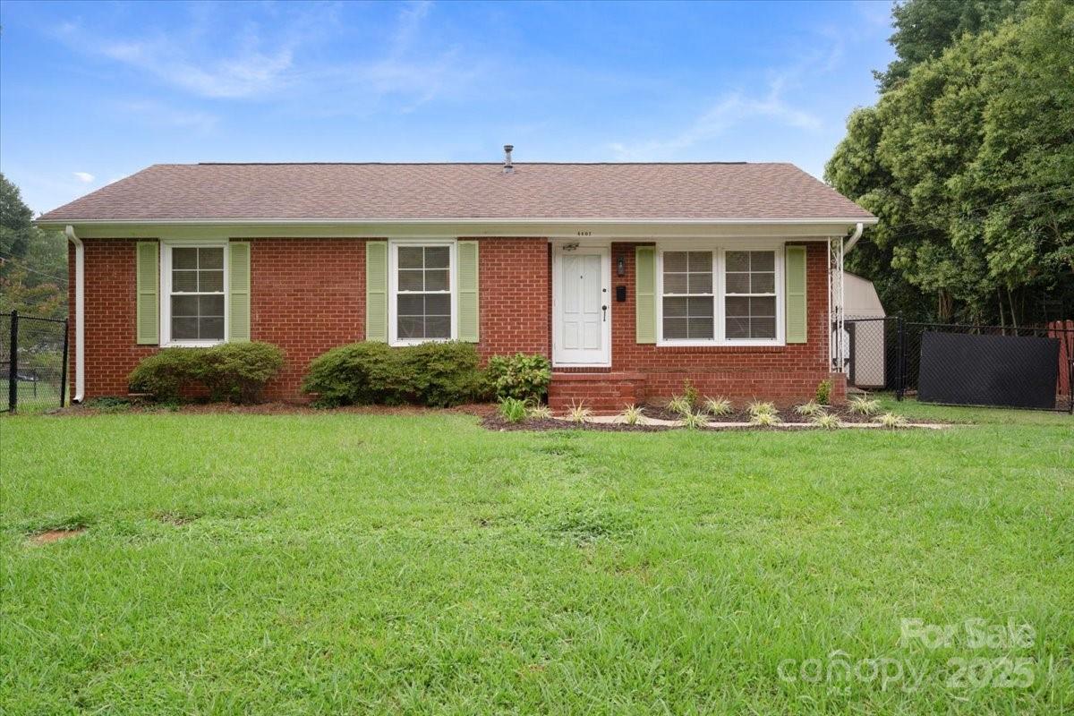 4401 Butler Road Charlotte, NC 28208 - Photo 1 of 37 Gallery Image 1
