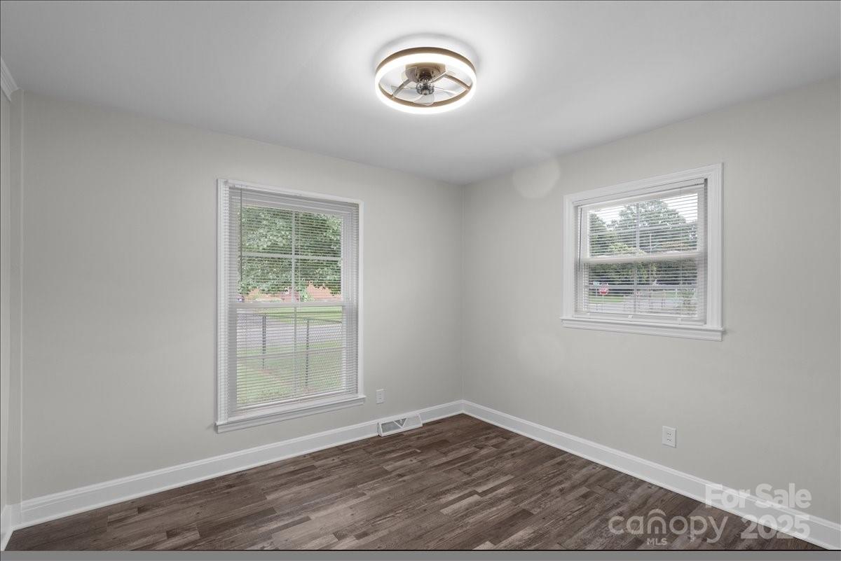 4401 Butler Road Charlotte, NC 28208 - Photo 16 of 37 Gallery Image 16