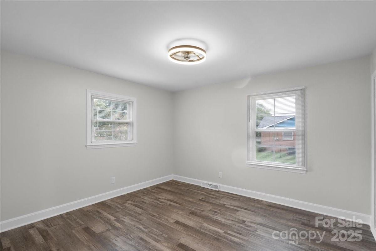 4401 Butler Road Charlotte, NC 28208 - Photo 18 of 37 Gallery Image 18