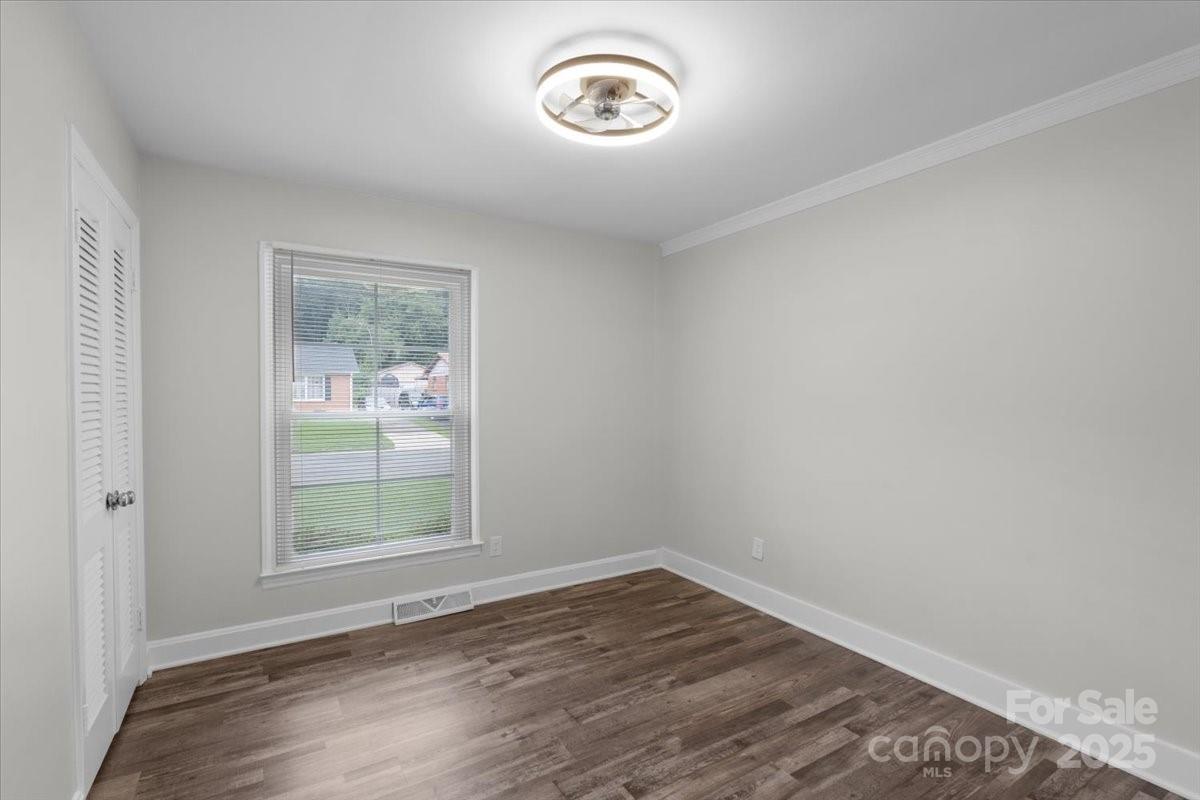 4401 Butler Road Charlotte, NC 28208 - Photo 20 of 37 Gallery Image 20