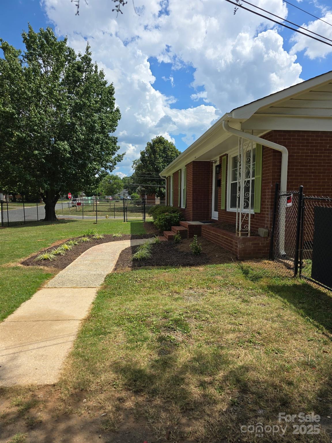 4401 Butler Road Charlotte, NC 28208 - Photo 3 of 37 Gallery Image 3
