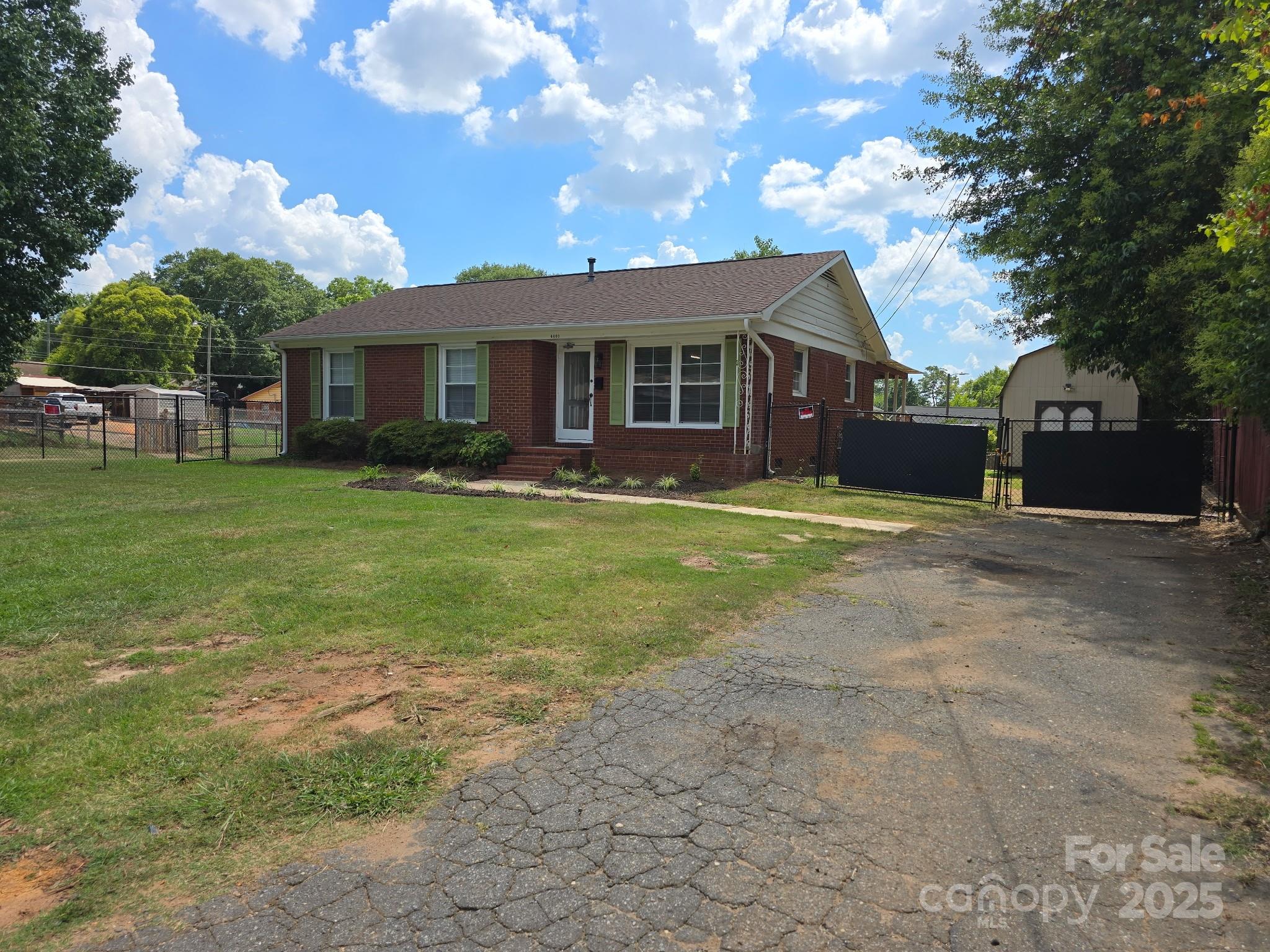 4401 Butler Road Charlotte, NC 28208 - Photo 37 of 37 Gallery Image 37
