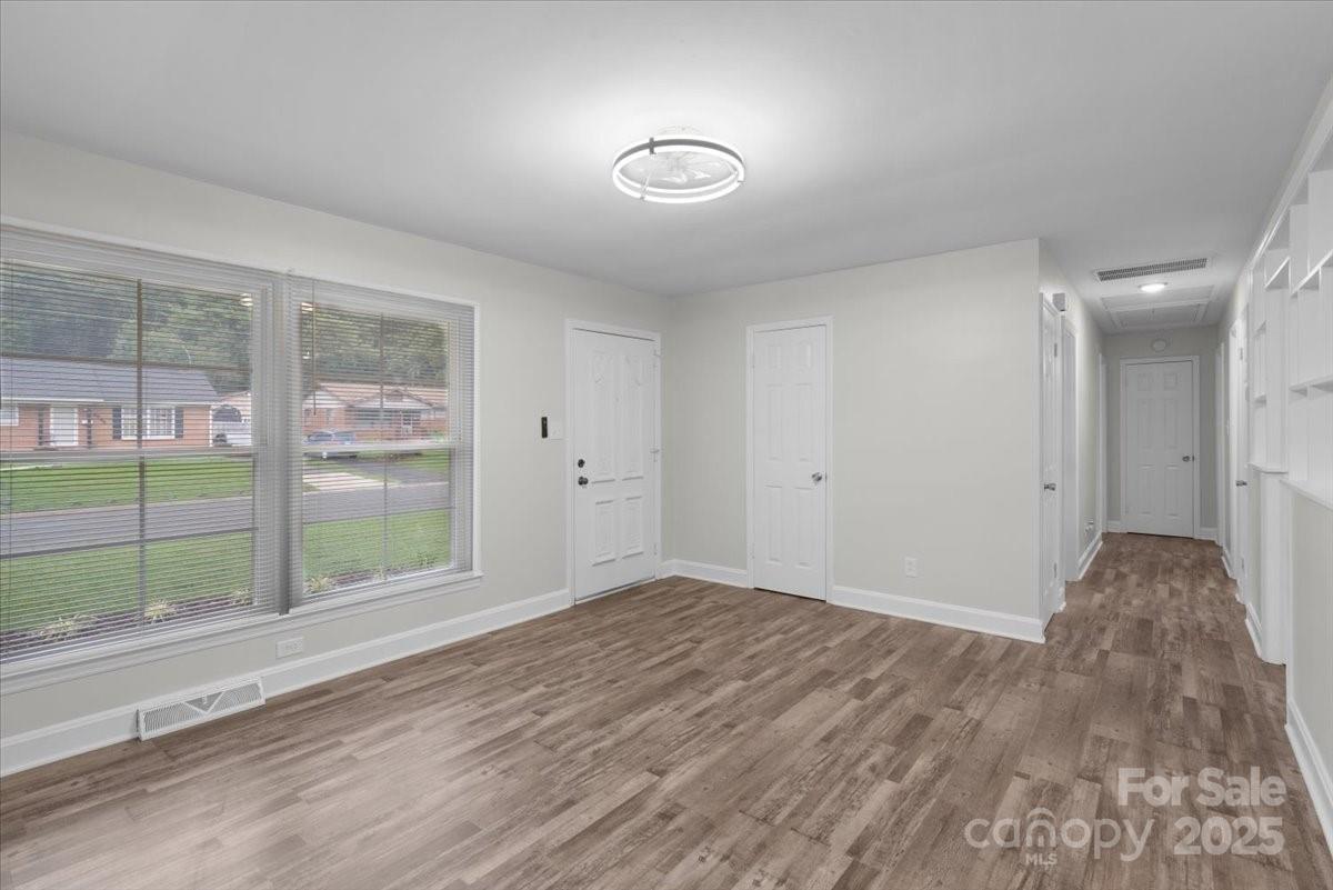 4401 Butler Road Charlotte, NC 28208 - Photo 7 of 37 Gallery Image 7