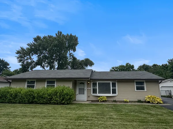 $362,000 | 2413 Meridian Drive, Joliet, IL 60431