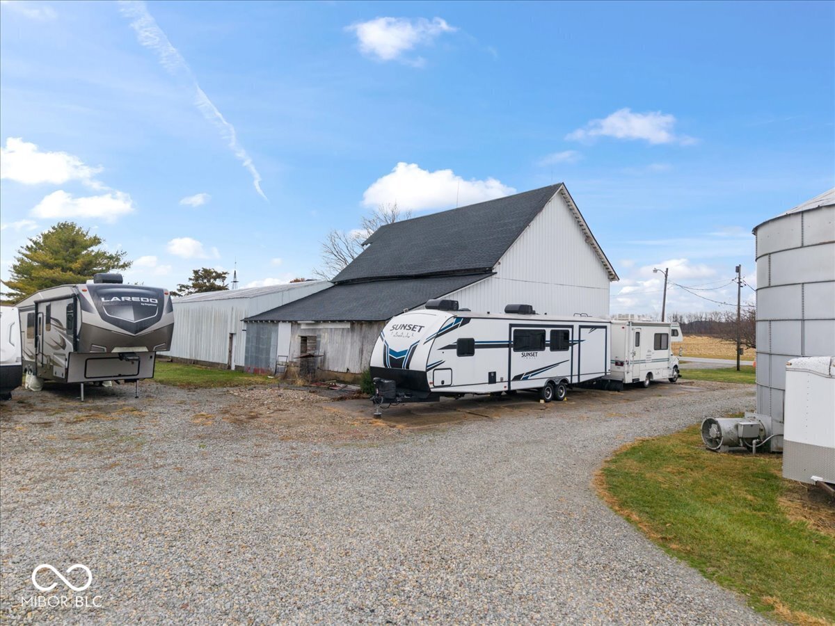 22320 Cumberland Road Cicero, IN 46034 - Photo 48 of 57