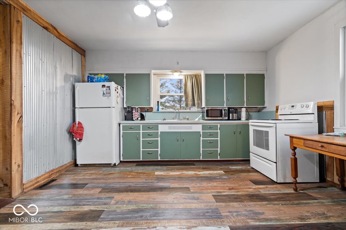 22320 Cumberland Road Cicero, IN 46034 - Photo 6 of 57