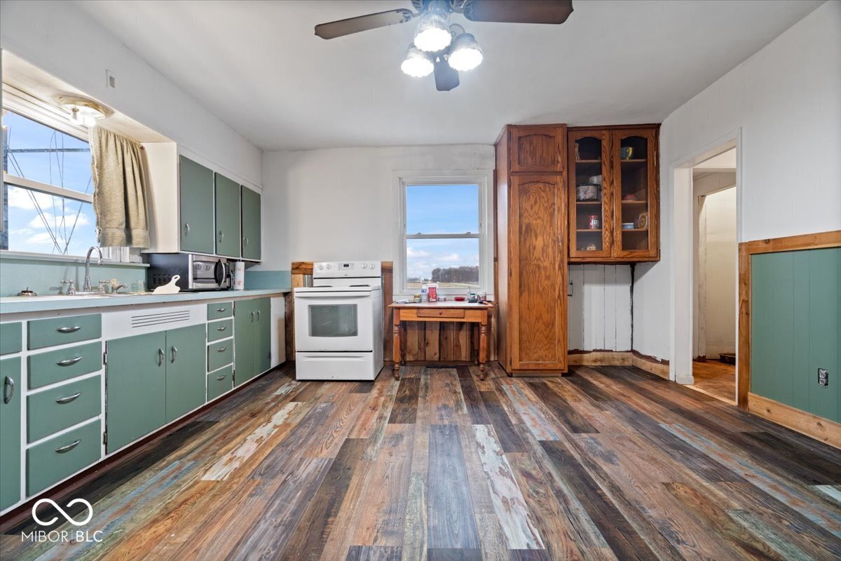 22320 Cumberland Road Cicero, IN 46034 - Photo 7 of 57