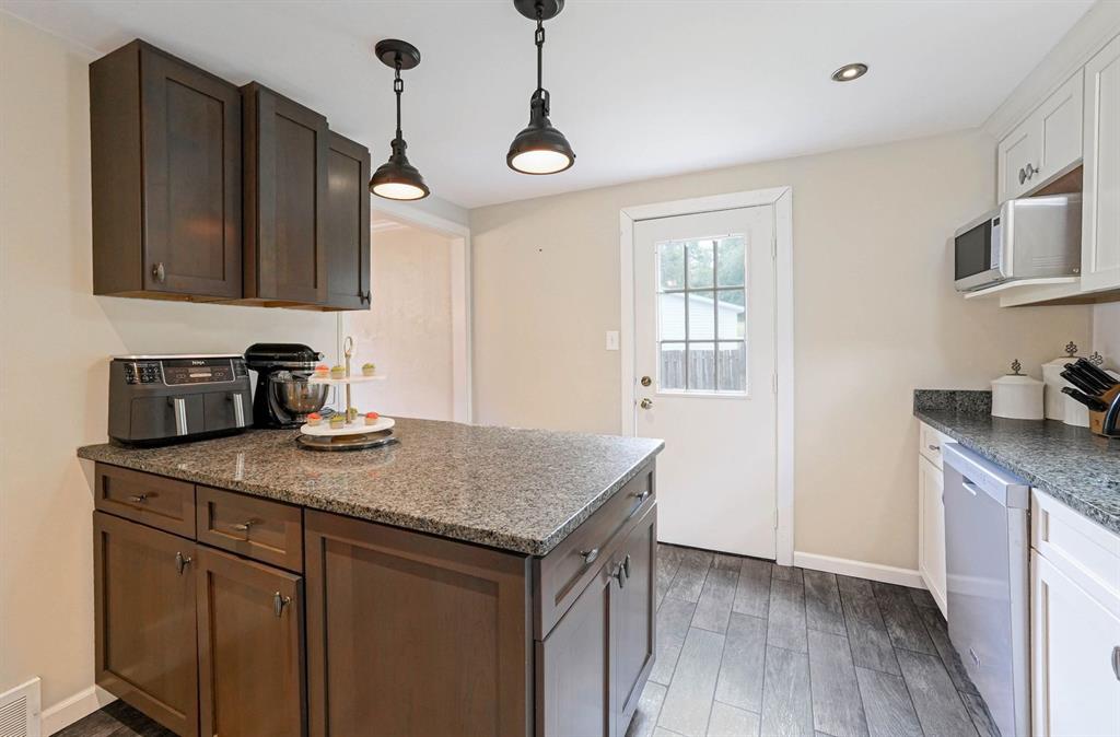 32 Carlsbad Road Pittsburgh, PA 15239 - Photo 12 of 23 Gallery Image 12
