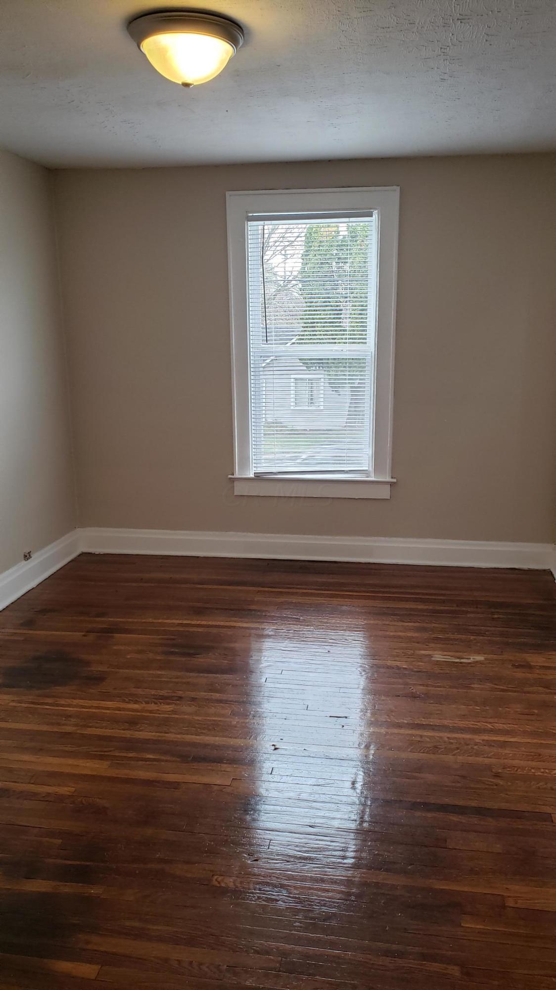 1536 East Weber Road Columbus, OH 43224 - Photo 12 of 18
