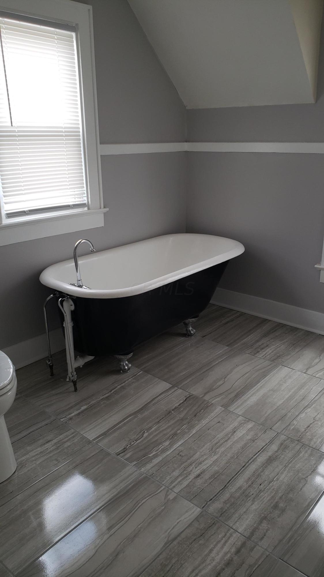 1536 East Weber Road Columbus, OH 43224 - Photo 14 of 18