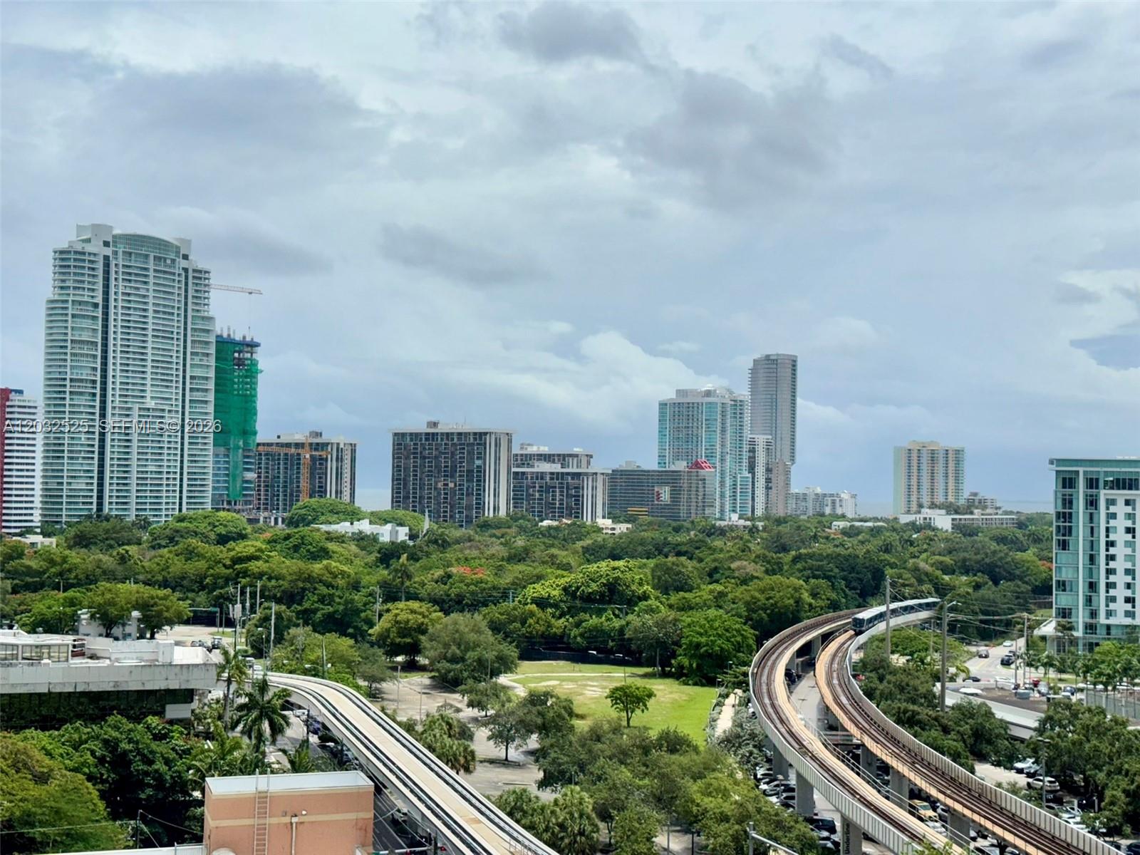 79 Southwest 12th Street, Unit 1502 Miami, FL 33130 - Photo 10 of 32