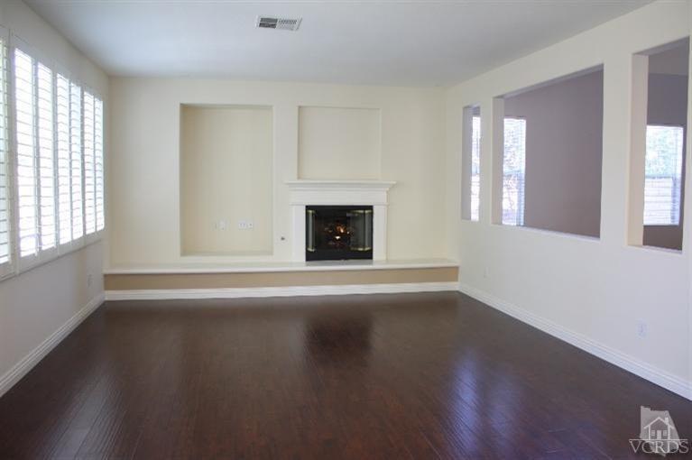 2491 Pathway Avenue Simi Valley, CA 93063 - Photo 1 of 34 Primary Photo