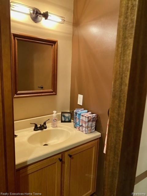 22156 Bordman Road Armada, MI 48005 - Photo 24 of 42 Powder Room (2).jpeg