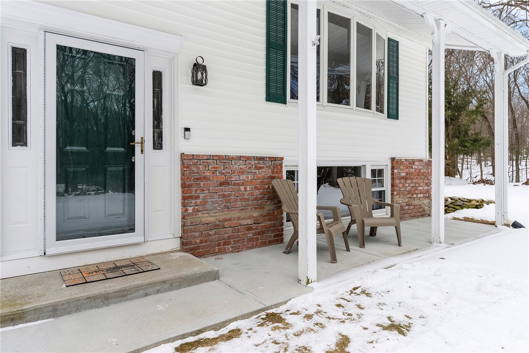 120 Burlingame Road Smithfield, RI 02917 - Photo 3 of 26 Gallery Image 3
