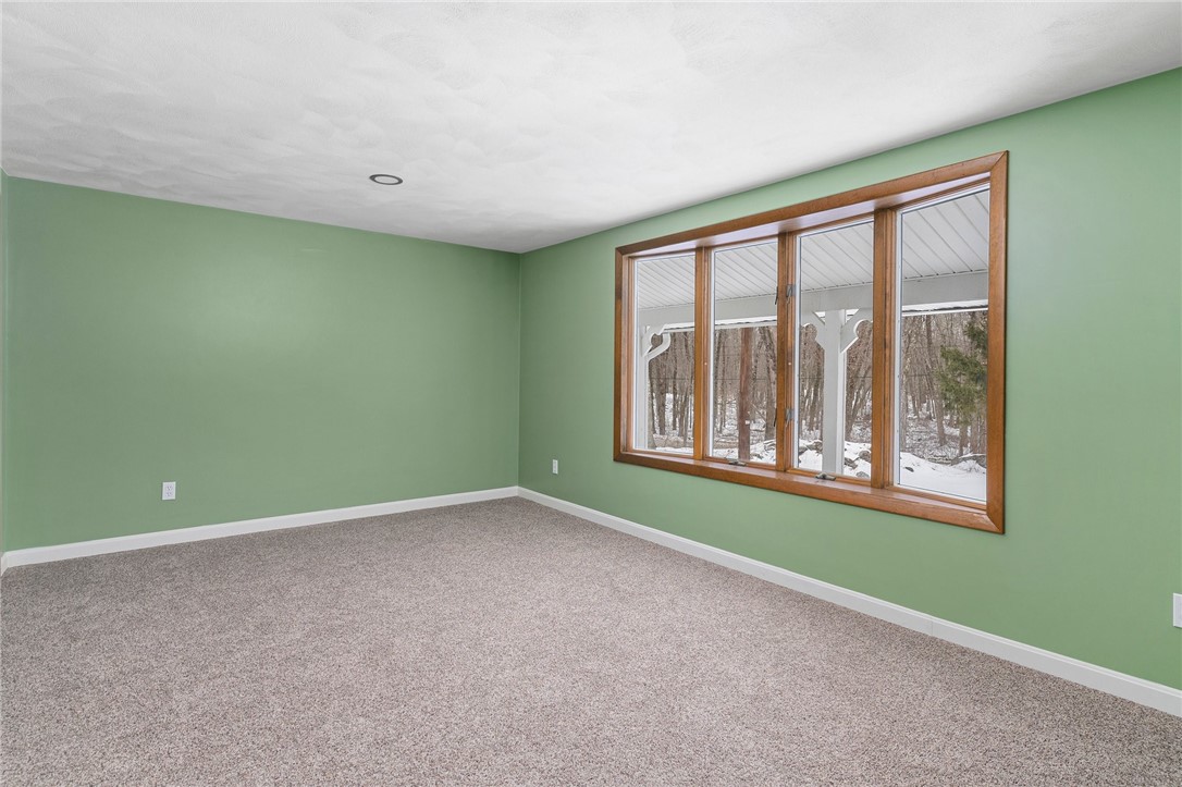 120 Burlingame Road Smithfield, RI 02917 - Photo 5 of 26 Gallery Image 5