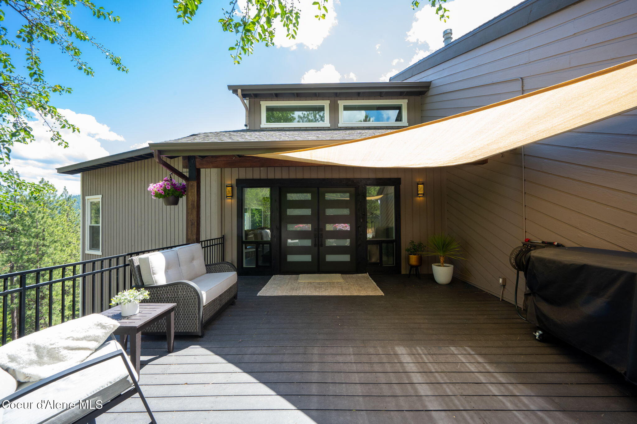 2920 East Fernan Hill Road Coeur D'Alene, ID 83814 - Photo 5 of 64 Front Entrance
