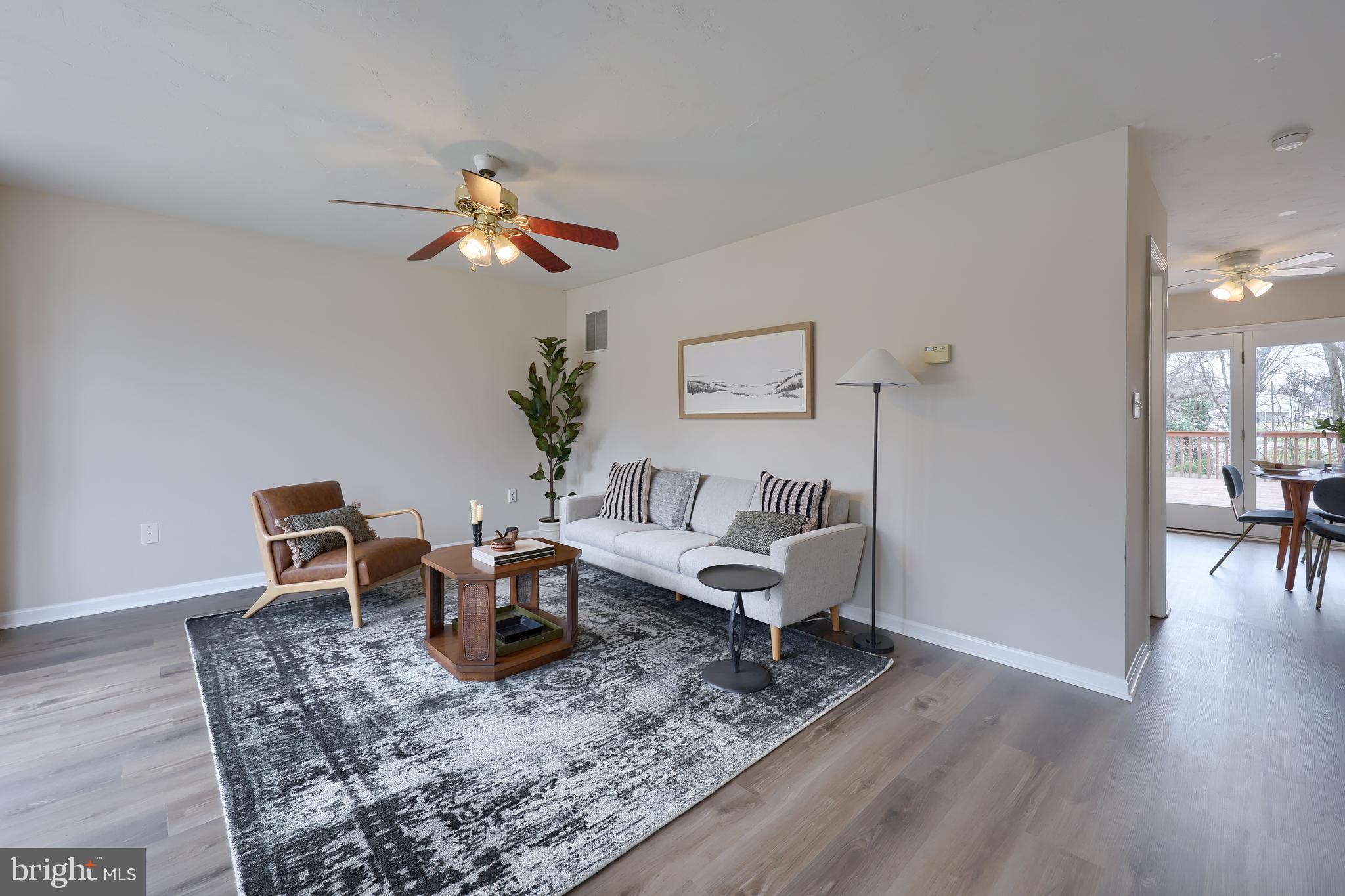 385 South Center Street Hanover, PA 17331 - Photo 4 of 38 Gallery Image 4