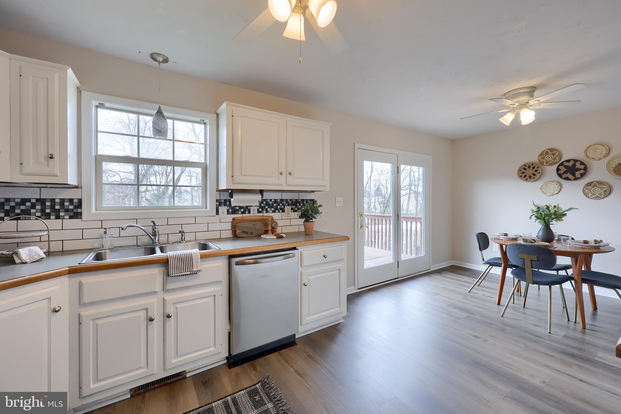 385 South Center Street Hanover, PA 17331 - Photo 10 of 38 Gallery Image 10
