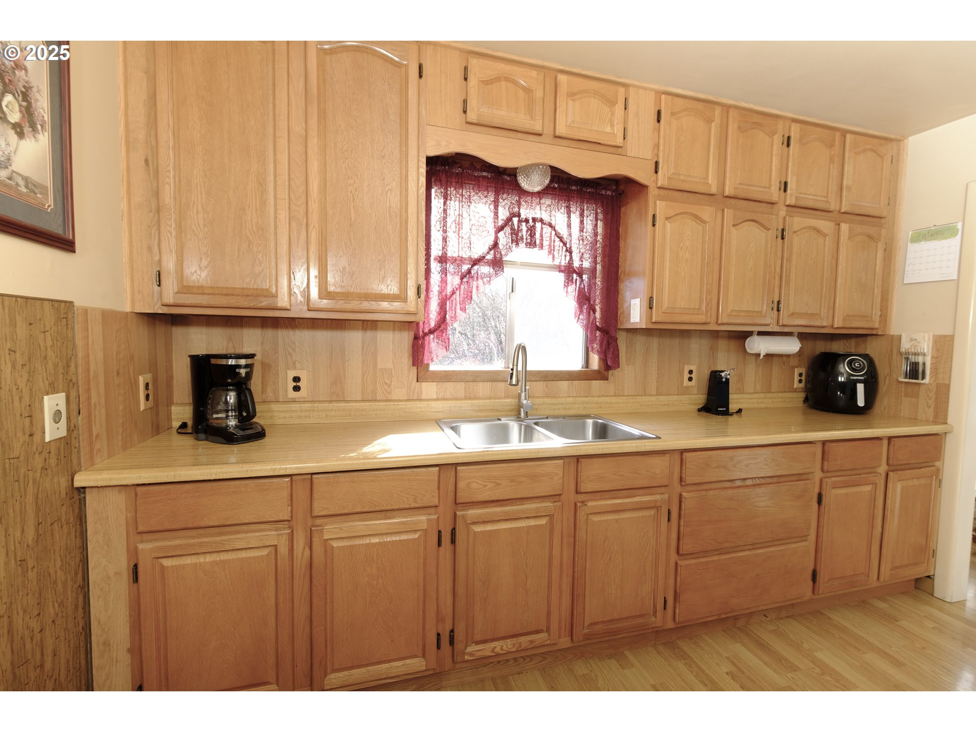 88199 Chestnut Street Mapleton, OR 97453 - Photo 12 of 40